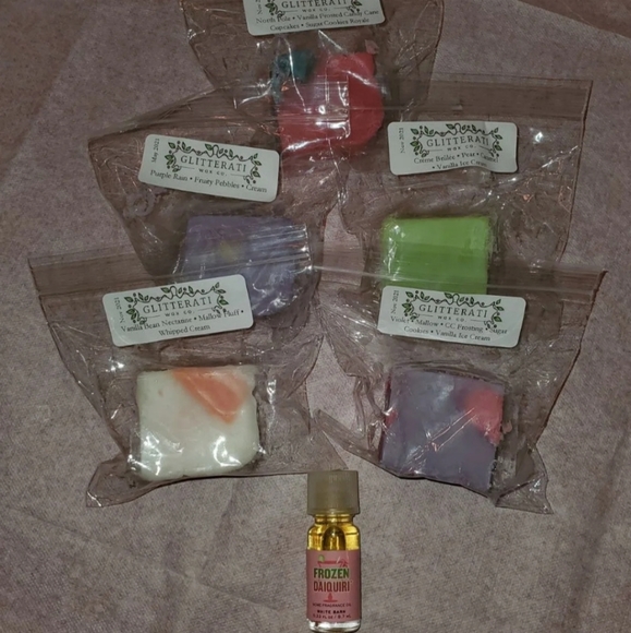 Pink - Picture 3 of 8